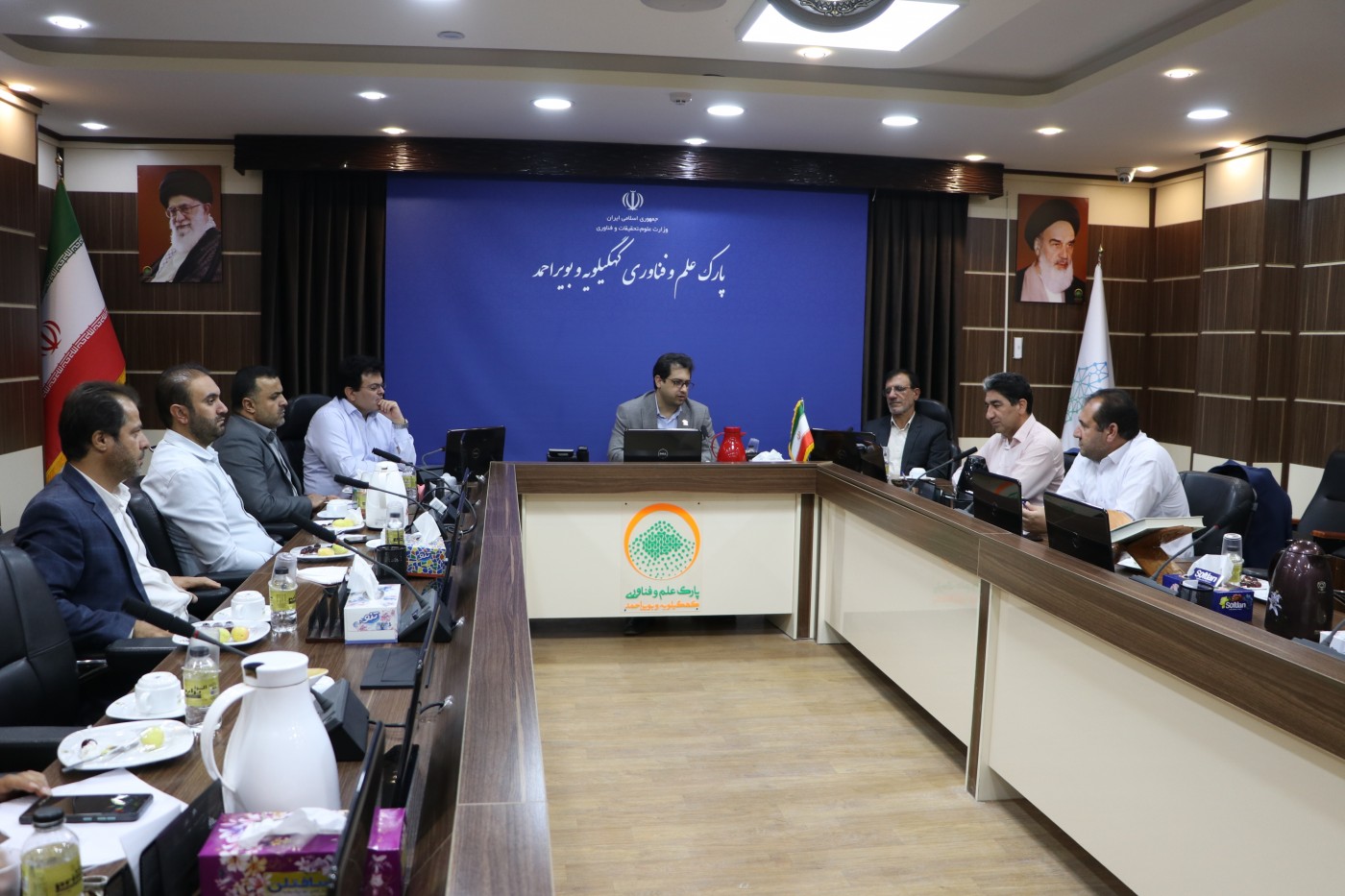 نشست مشترک اداره کل منابع طبیعی و پارک علم و فناوری استان برگزار شد
