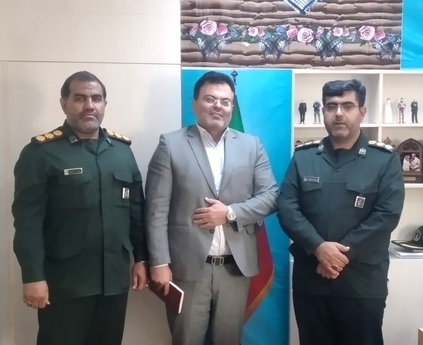 نشست هم اندیشی مرکز رشد گچساران وفرمانده سپاه ناحیه گچساران
