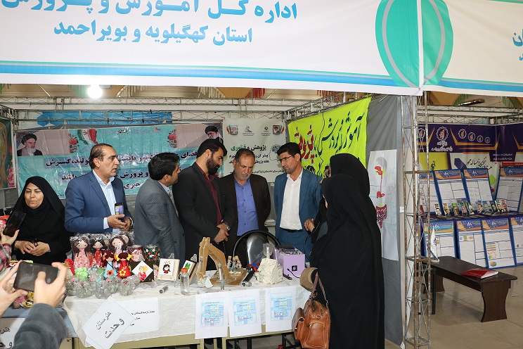 نمایشگاه هفته پژوهش 1402 به روایت تصویر
