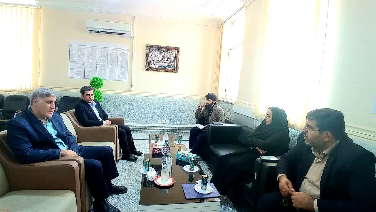 دیدار رئیس پارک علم و فناوری استان با فرماندار کهگیلویه و بازدید از شرکت های فعال مرکز رشد دهدشت